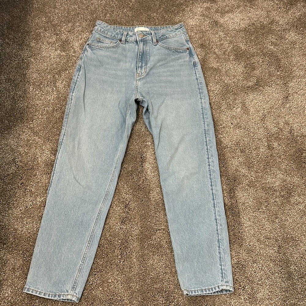 H&M High-Waisted Jeans